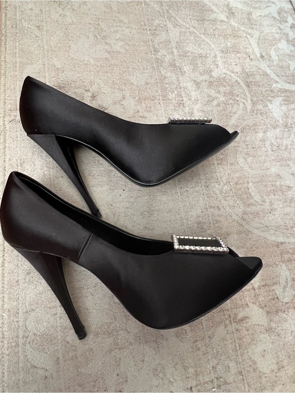 Saint Laurent Rhinestone Heels - Picture 6 of 9